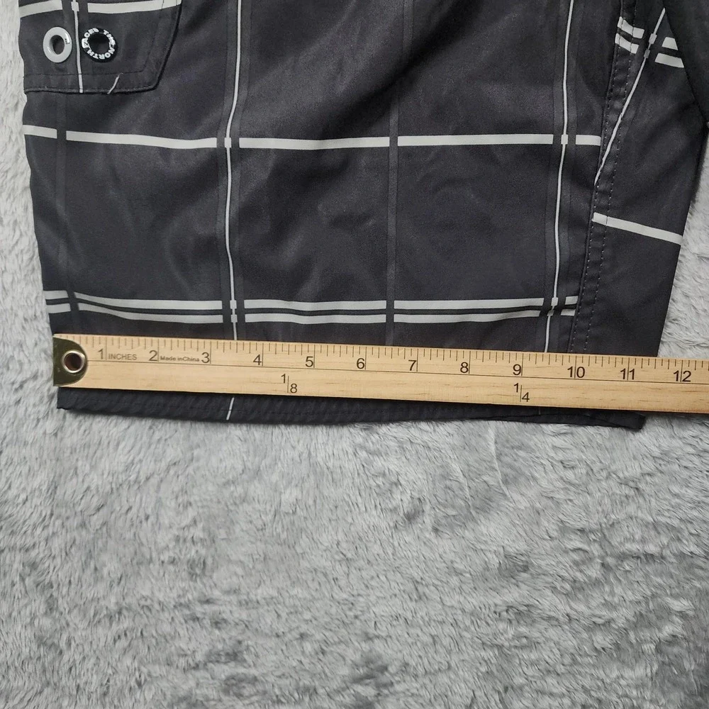 The North Face Swim Trunks Mens 32 Black Plaid Board Shorts Pockets Quick‎ Dry